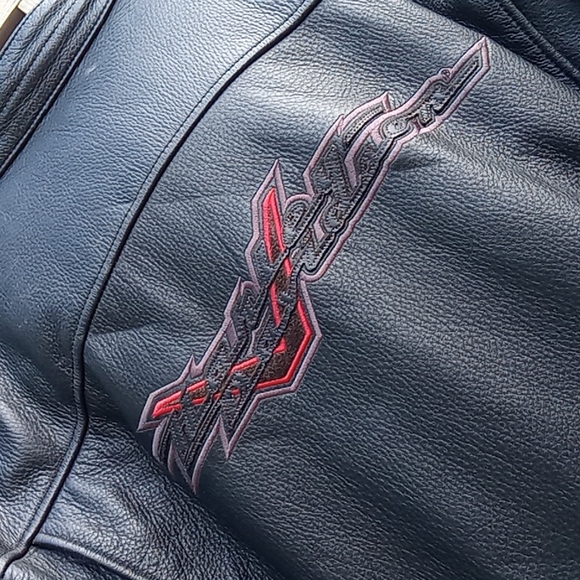 Vintage Harley Davidson leather jacket with liner and skid pads - Picture 3 of 13